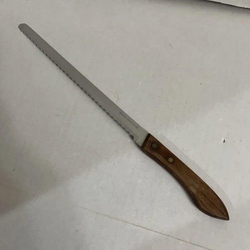 Ekco Flint 8” Waverly Serrated Bread Knife Slicer Wood Handle 2 Rivets USA